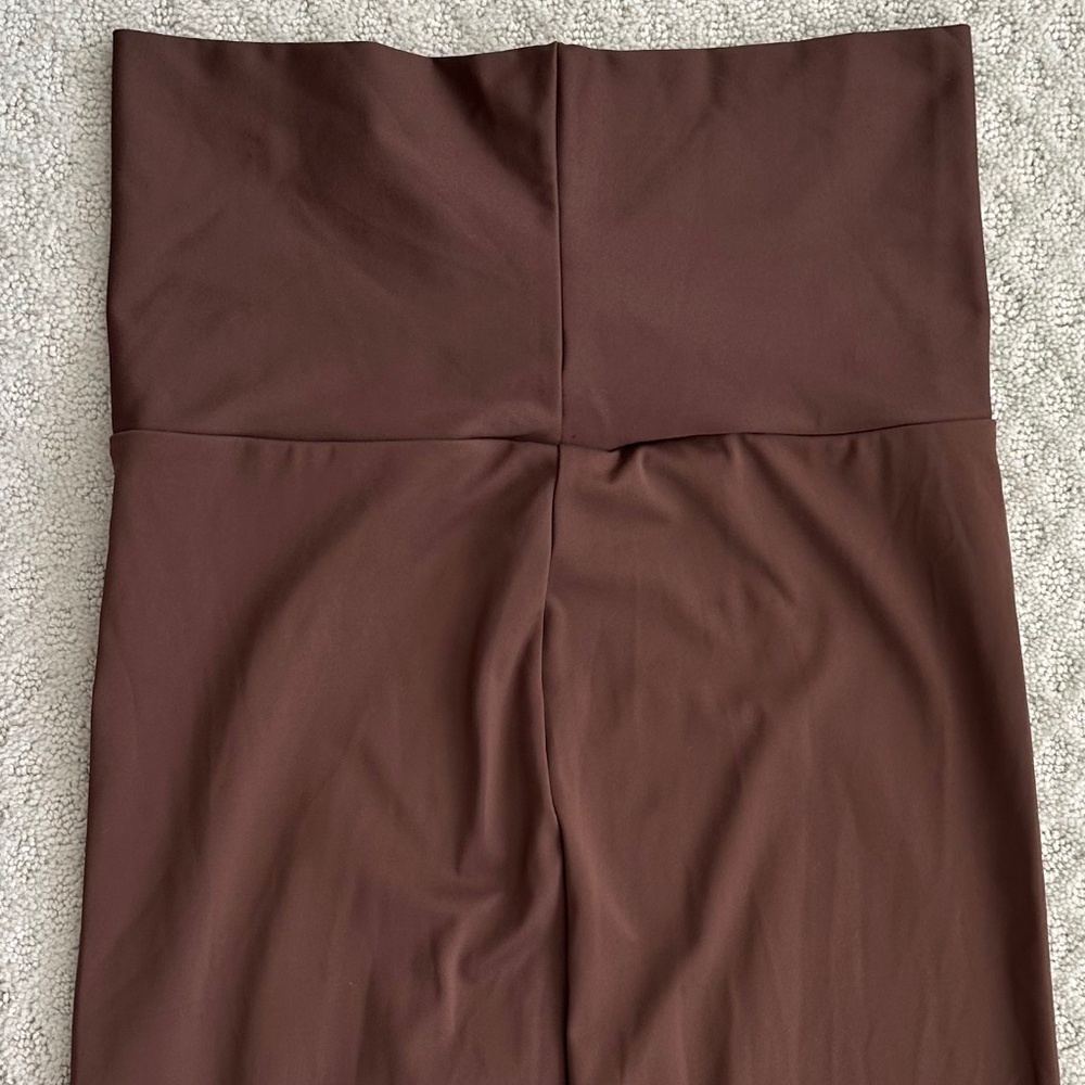 SKIMS Shaping Swim Long Skirt/Cover-Up Cocoa Medium High Slit Beach Pool NWT - Picture 10 of 12